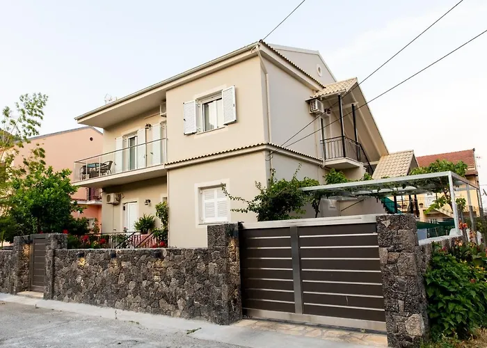 Дом отдыха Afroditi's House