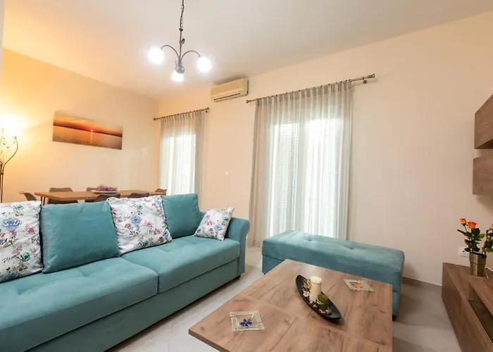 Afroditi's House * איפסוס