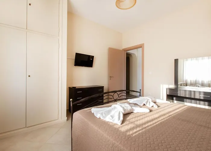 Afroditi's House בית נופש איפסוס