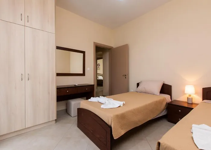 Afroditi's House בית נופש *